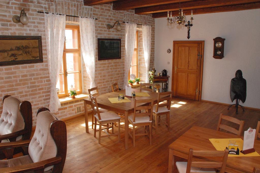 Rekreacni Areal Dvur Honetice Hotel Exterior foto